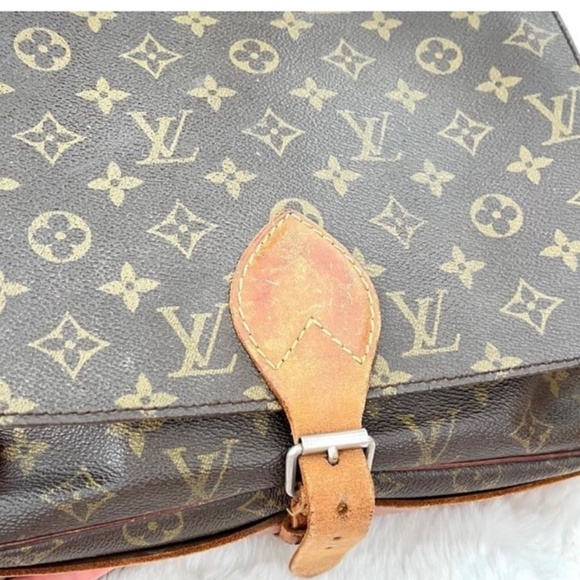 Vintage Louis Vuitton Monogram Cartouchiere - Picture 4 of 10